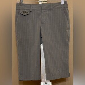 Thor Lexi Gray Pinstripe Bermuda Shorts Sz 3 Y2K Office Siren Preppy Tailored